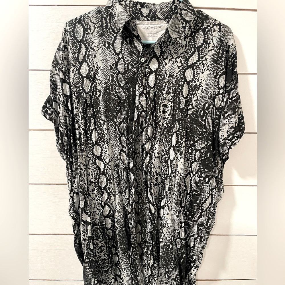ACACIA Mombasa Top 🐍